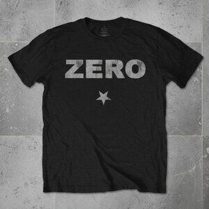 Zero Distressed Star Vintage Alt Rock Graphic Tee Black Music Fan